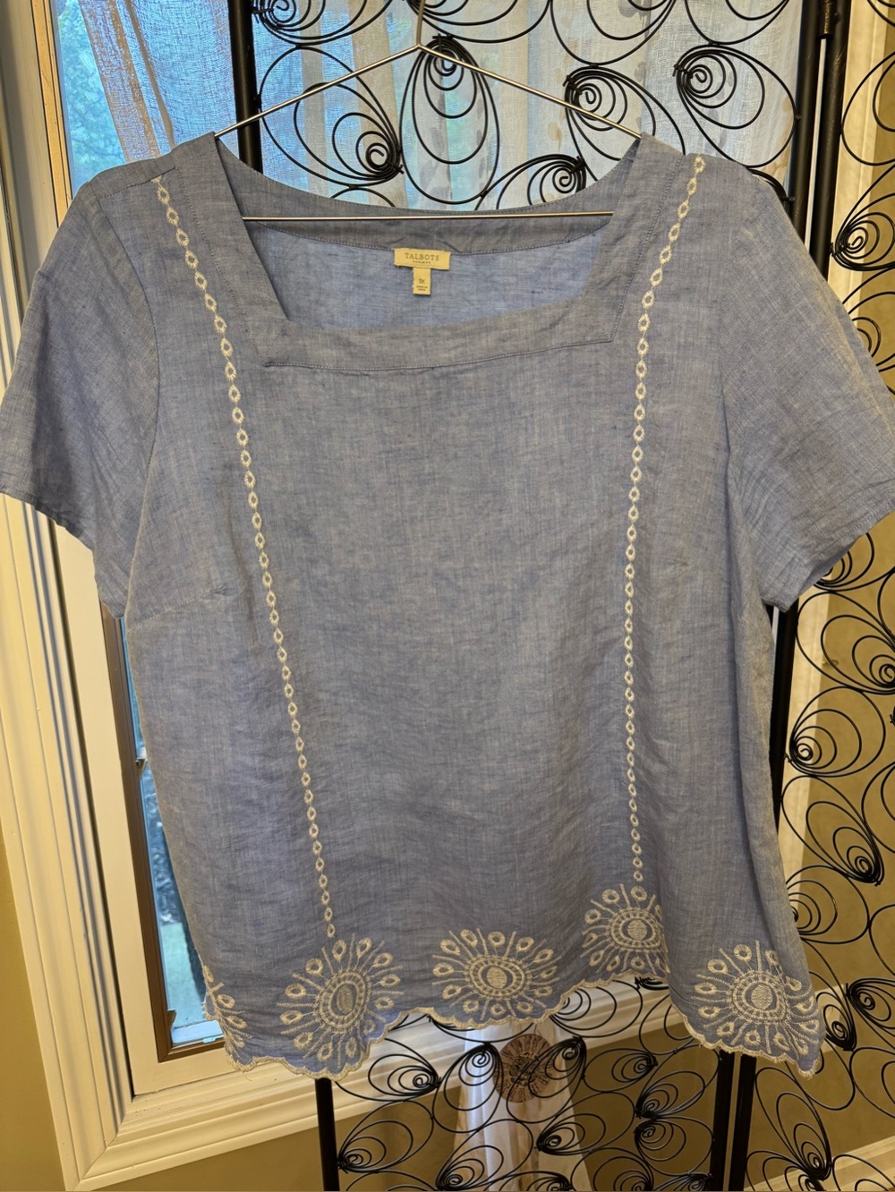 Talbots Embroidered Linen Blouse Chambray Blue size 1X